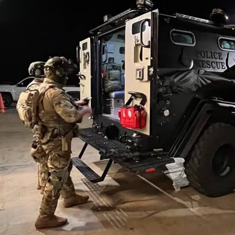 Terradyne Gurkha with MED STO Bag